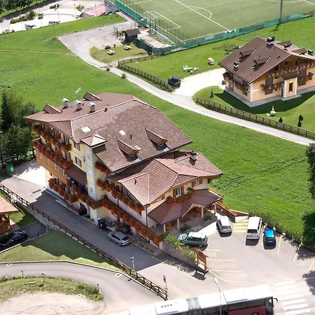 Al Piccolo 3* Vigo di Fassa